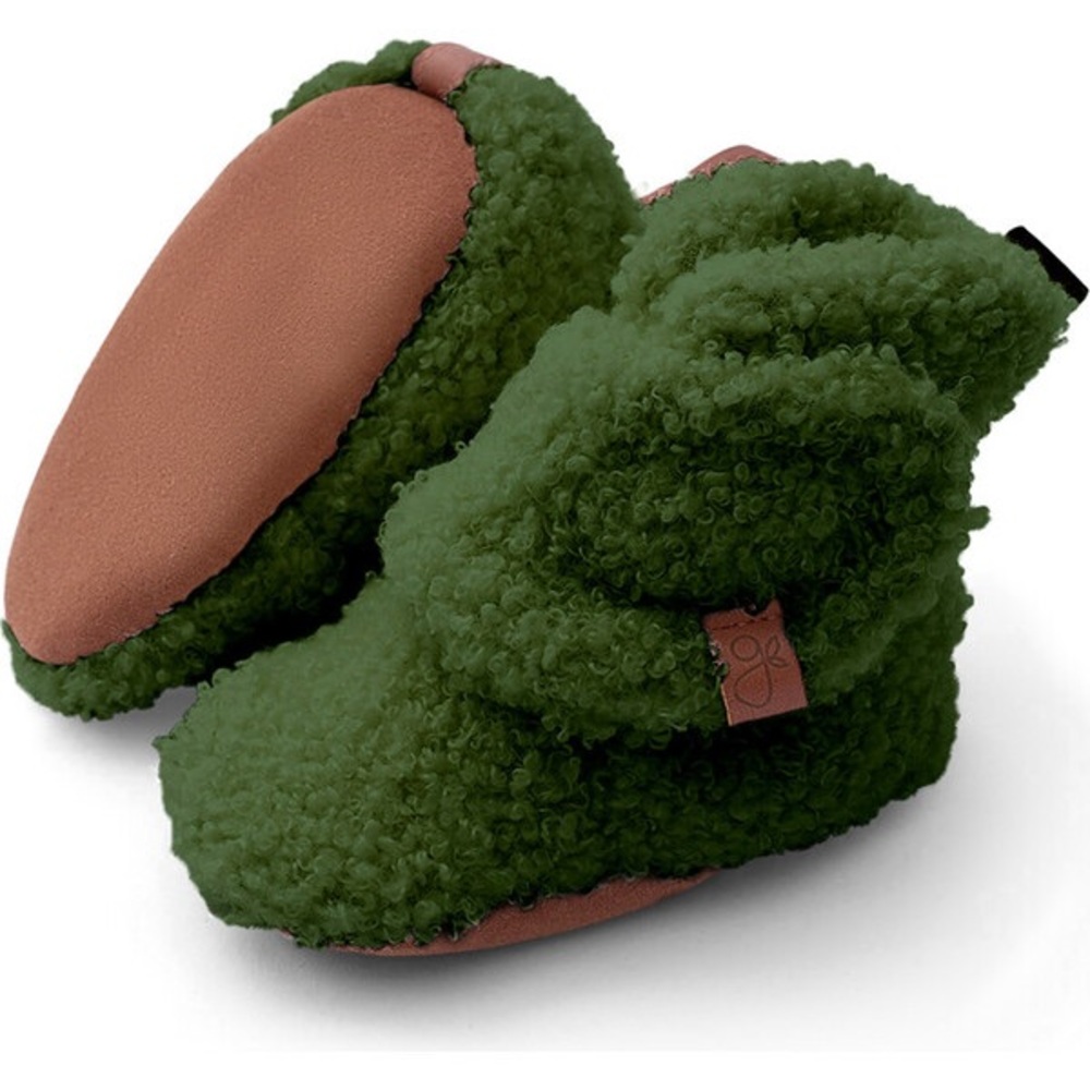 Goumi Kids Sherpa Snuggly Spruce Green Baby Shoes Stay-On Boots